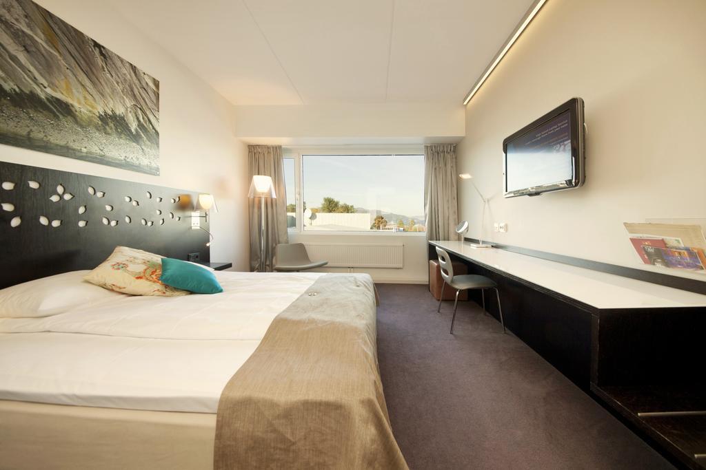 Quality Hotel Strand Gjovik Ngoại thất bức ảnh